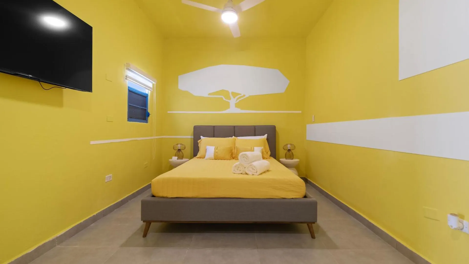 Artistic One-Bedroom Garden Apartment In Sj Mm9 San Juan